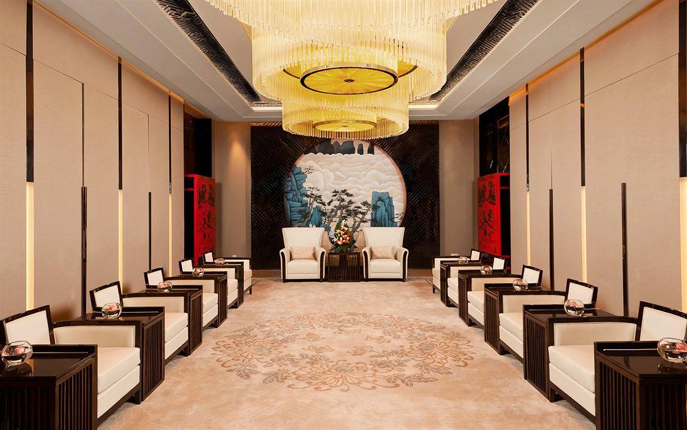 Sheraton Changchun Jingyuetan Hotel Exterior photo