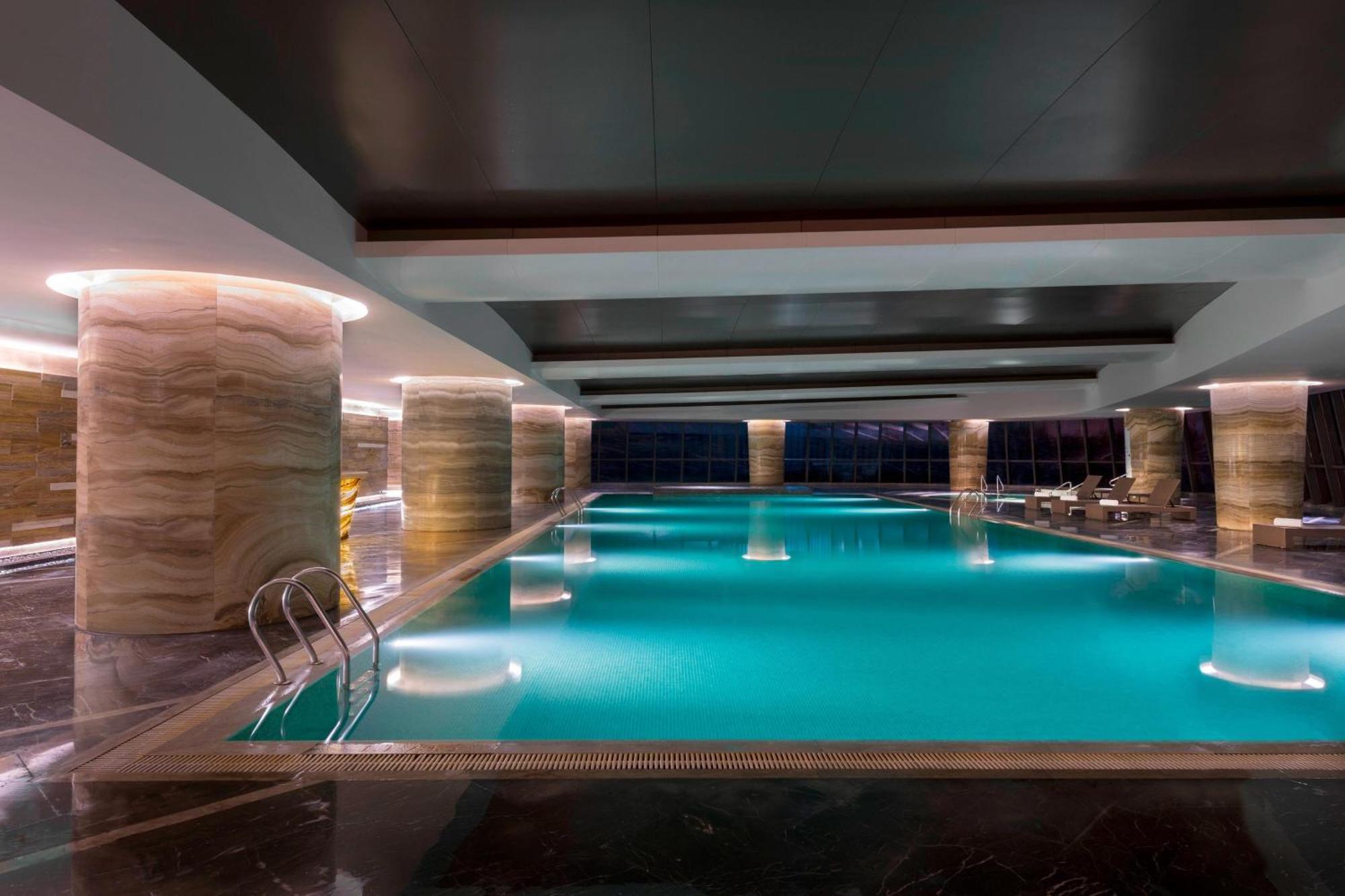 Sheraton Changchun Jingyuetan Hotel Exterior photo
