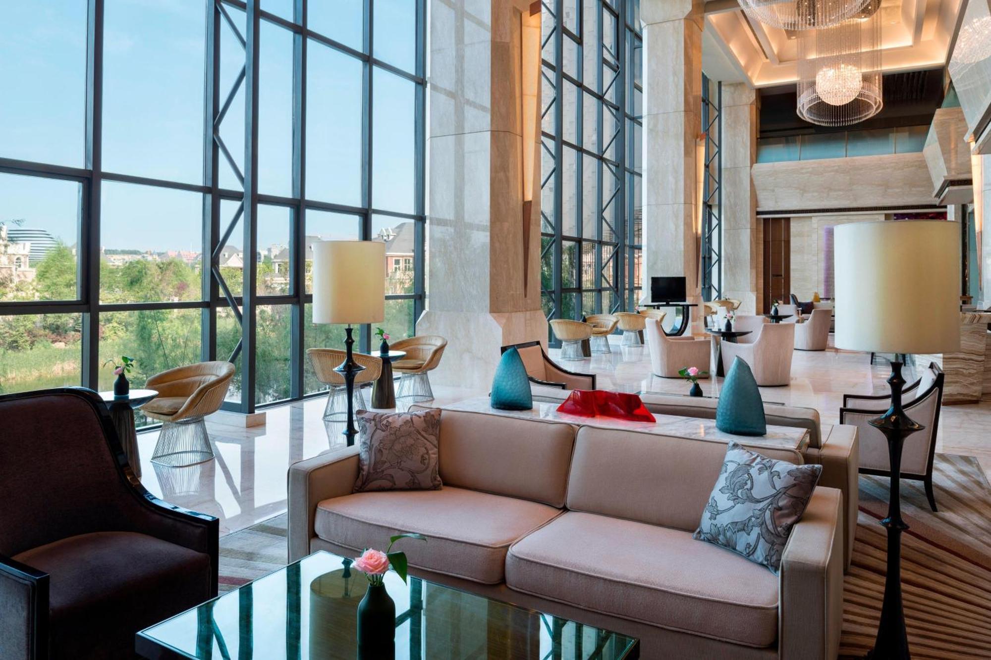 Sheraton Changchun Jingyuetan Hotel Exterior photo
