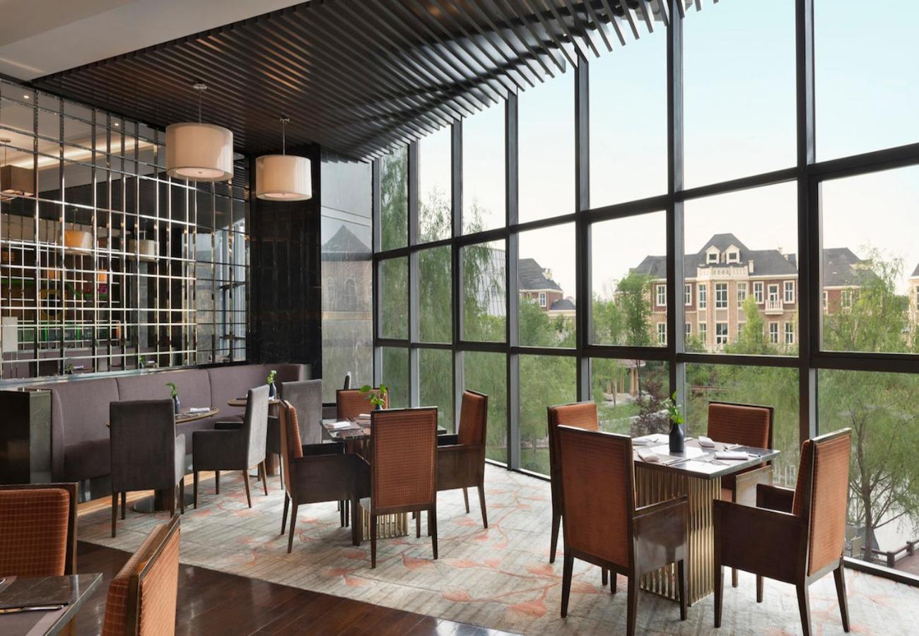 Sheraton Changchun Jingyuetan Hotel Exterior photo