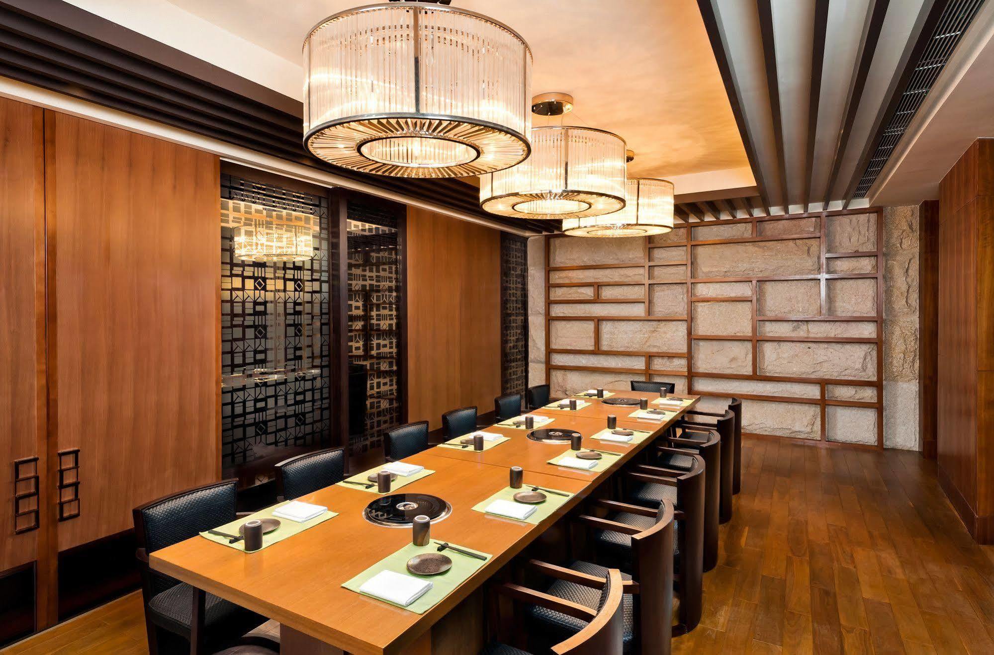 Sheraton Changchun Jingyuetan Hotel Exterior photo