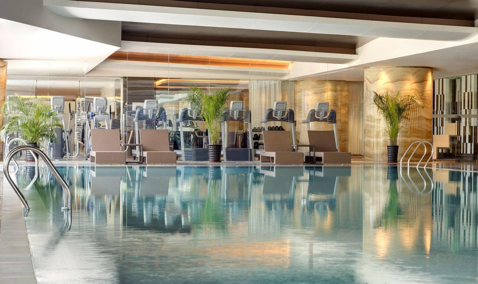 Sheraton Changchun Jingyuetan Hotel Exterior photo