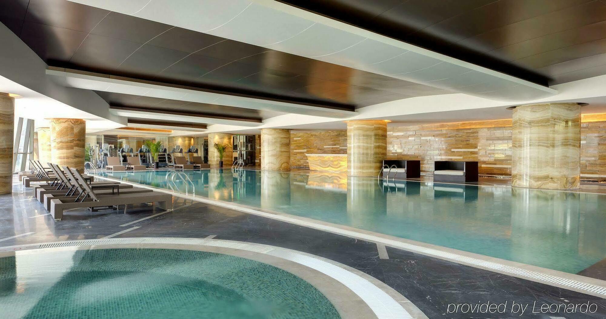 Sheraton Changchun Jingyuetan Hotel Exterior photo